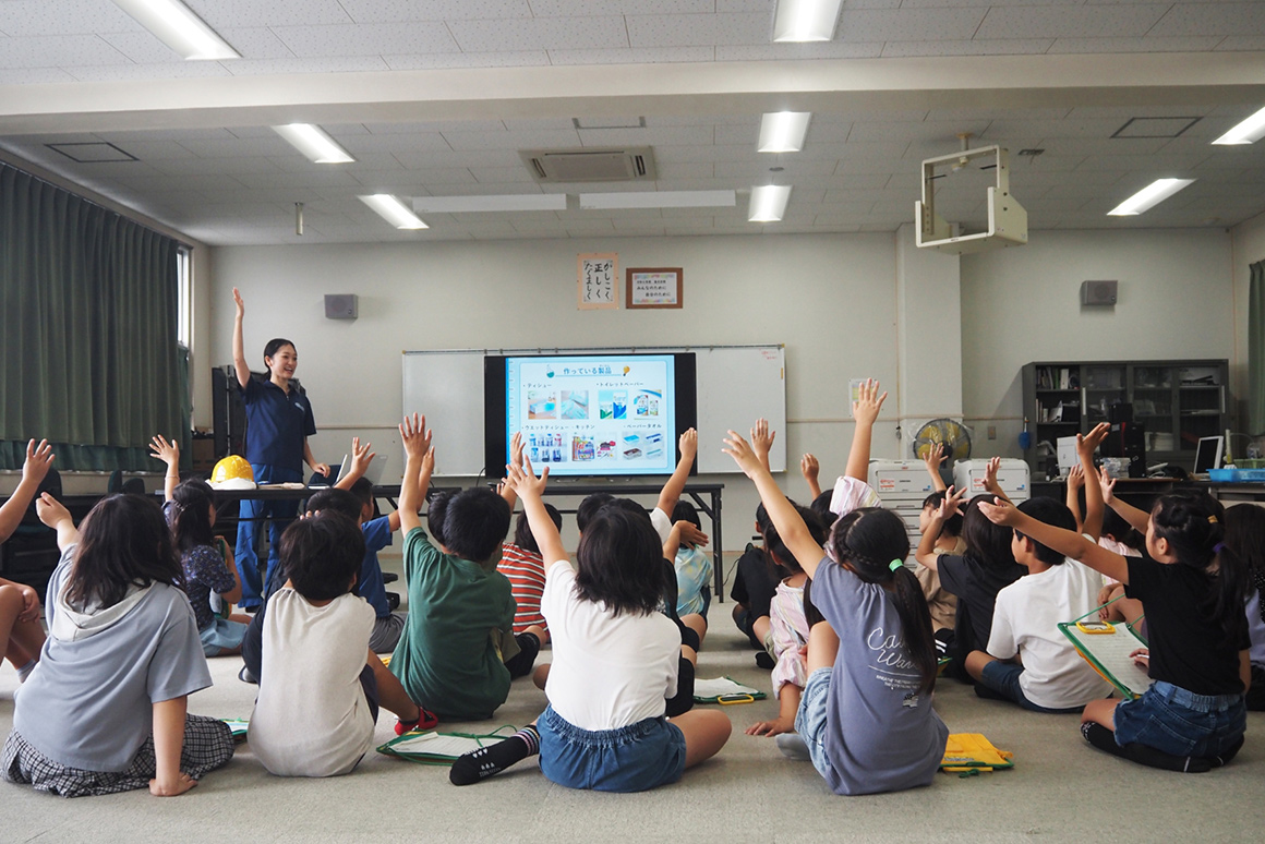 小学校で出張講話